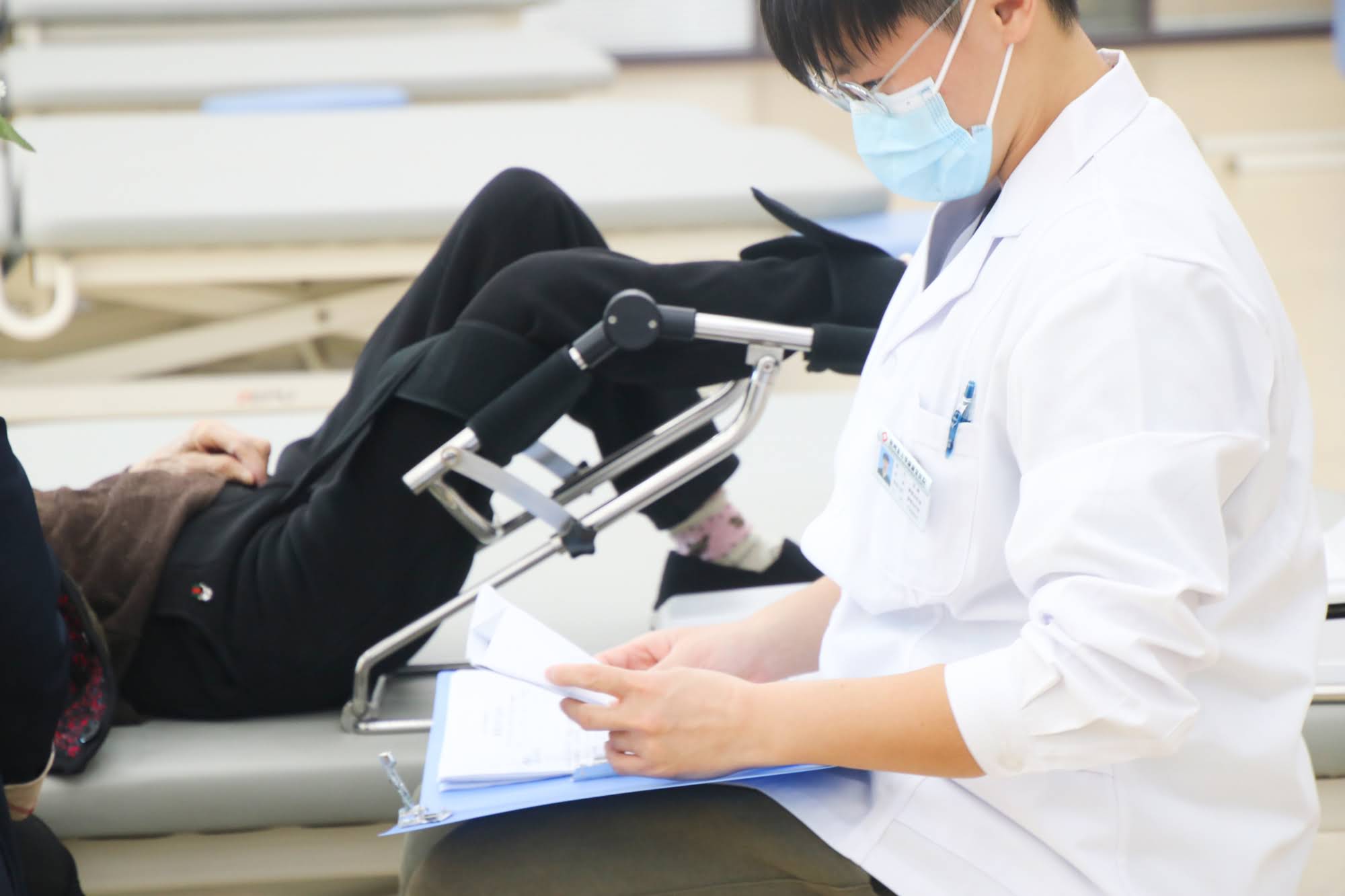杭州东方华康康复医院康复医学科：“现代康复+传统中医” 助力患者恢复健康