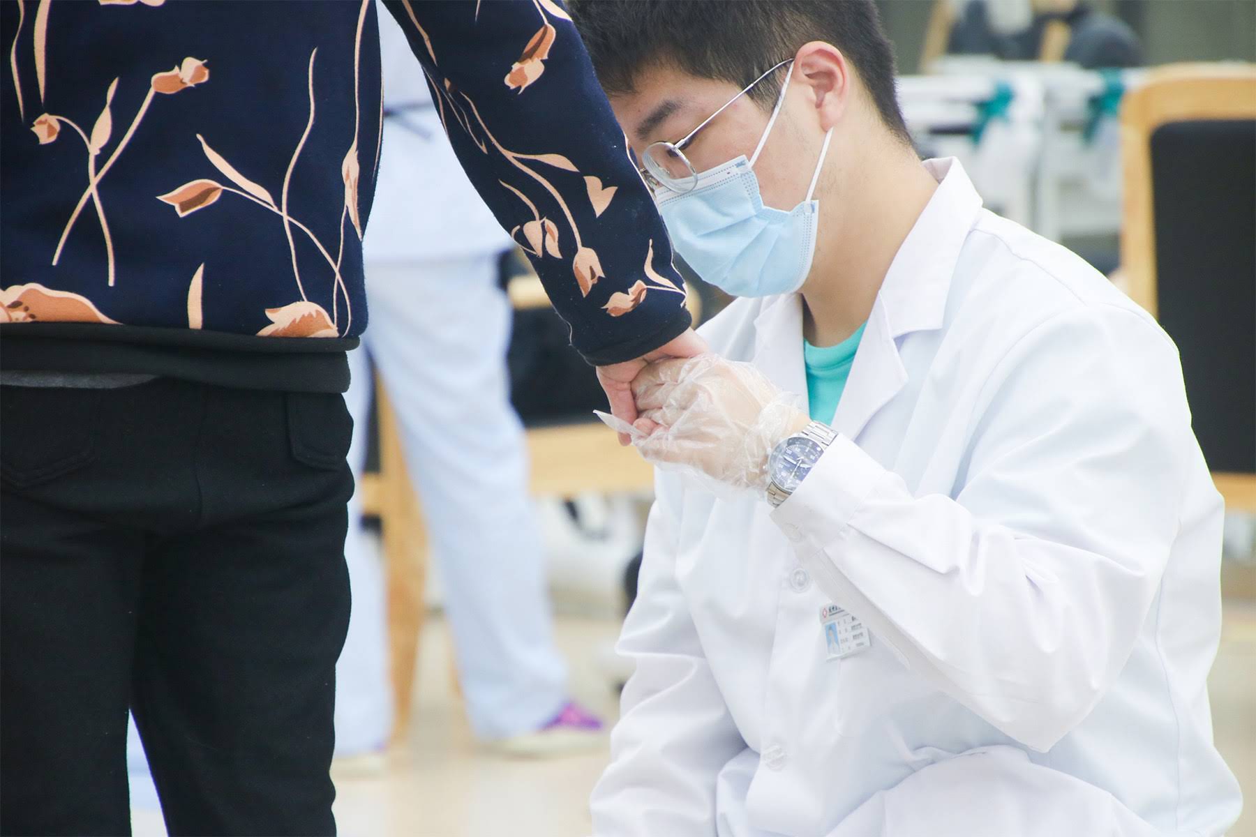 杭州东方华康疼痛康复科 | 颈肩腰腿痛，综合康复疗法助您康复