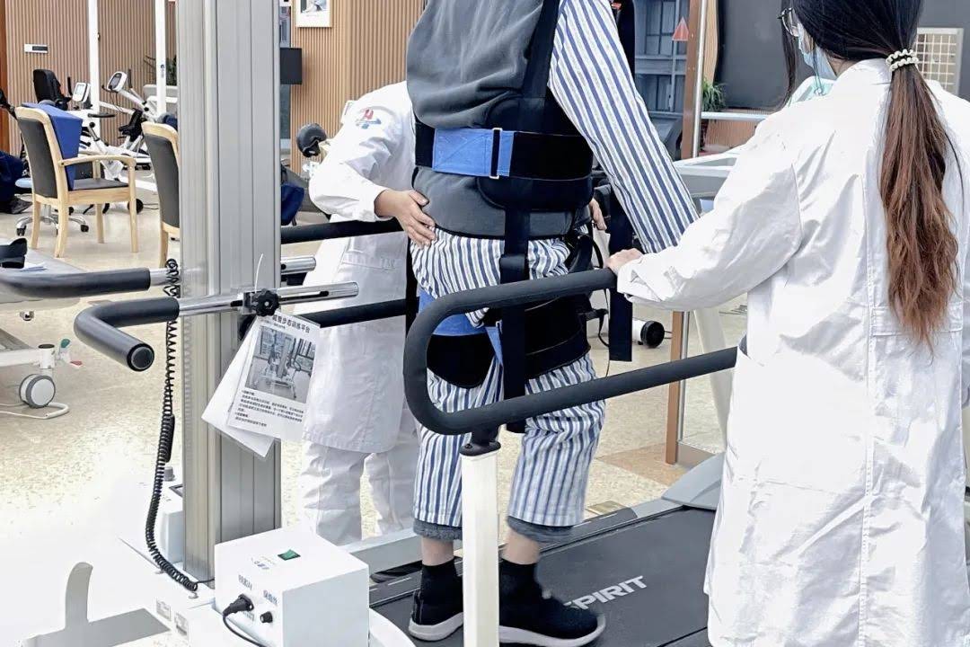 杭州东方华康康复医学科 | 中风后要静养一段时间再康复吗？