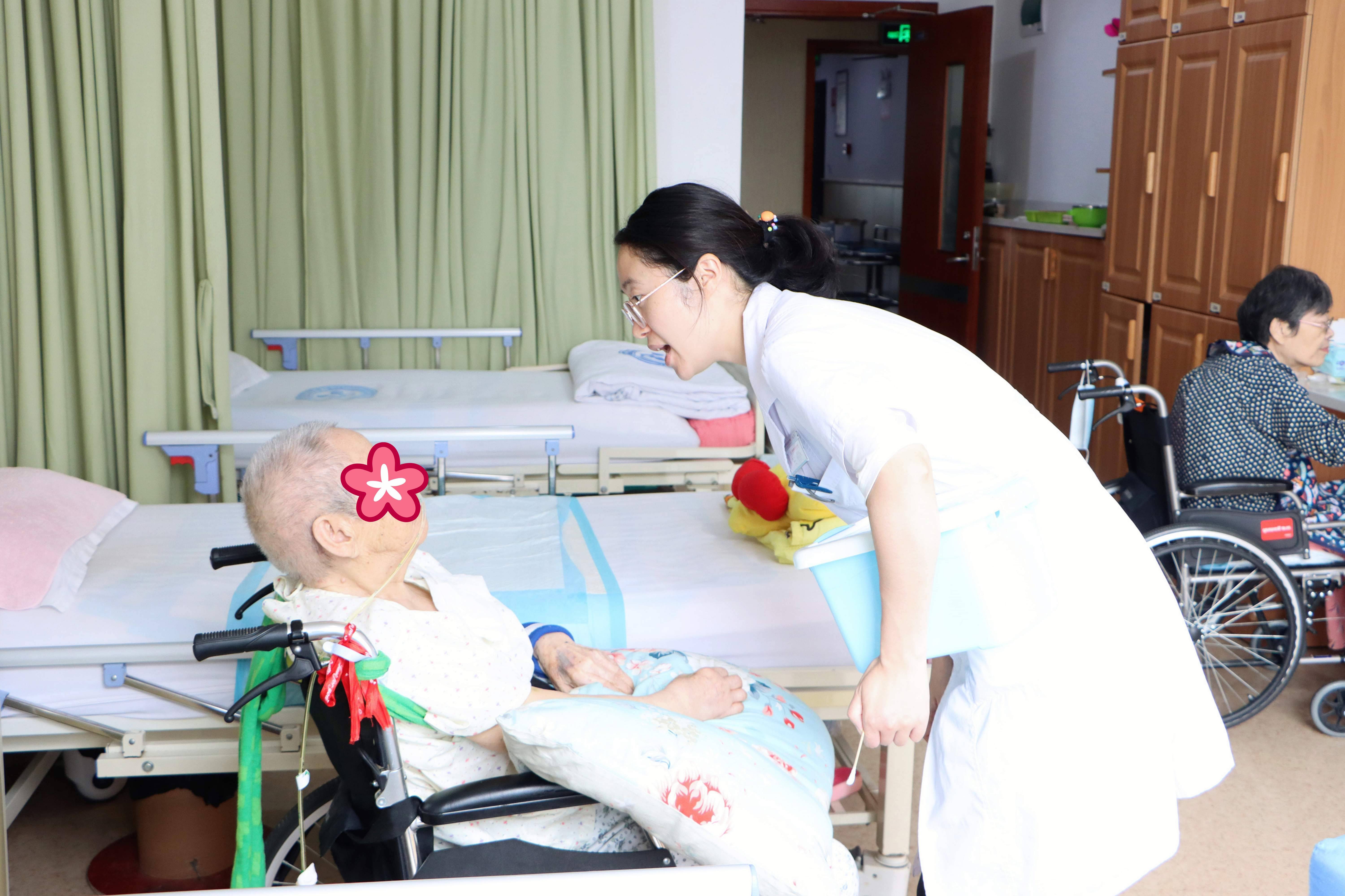 杭州东方华康康复医院为疼痛患者提供个性化康复治疗方案