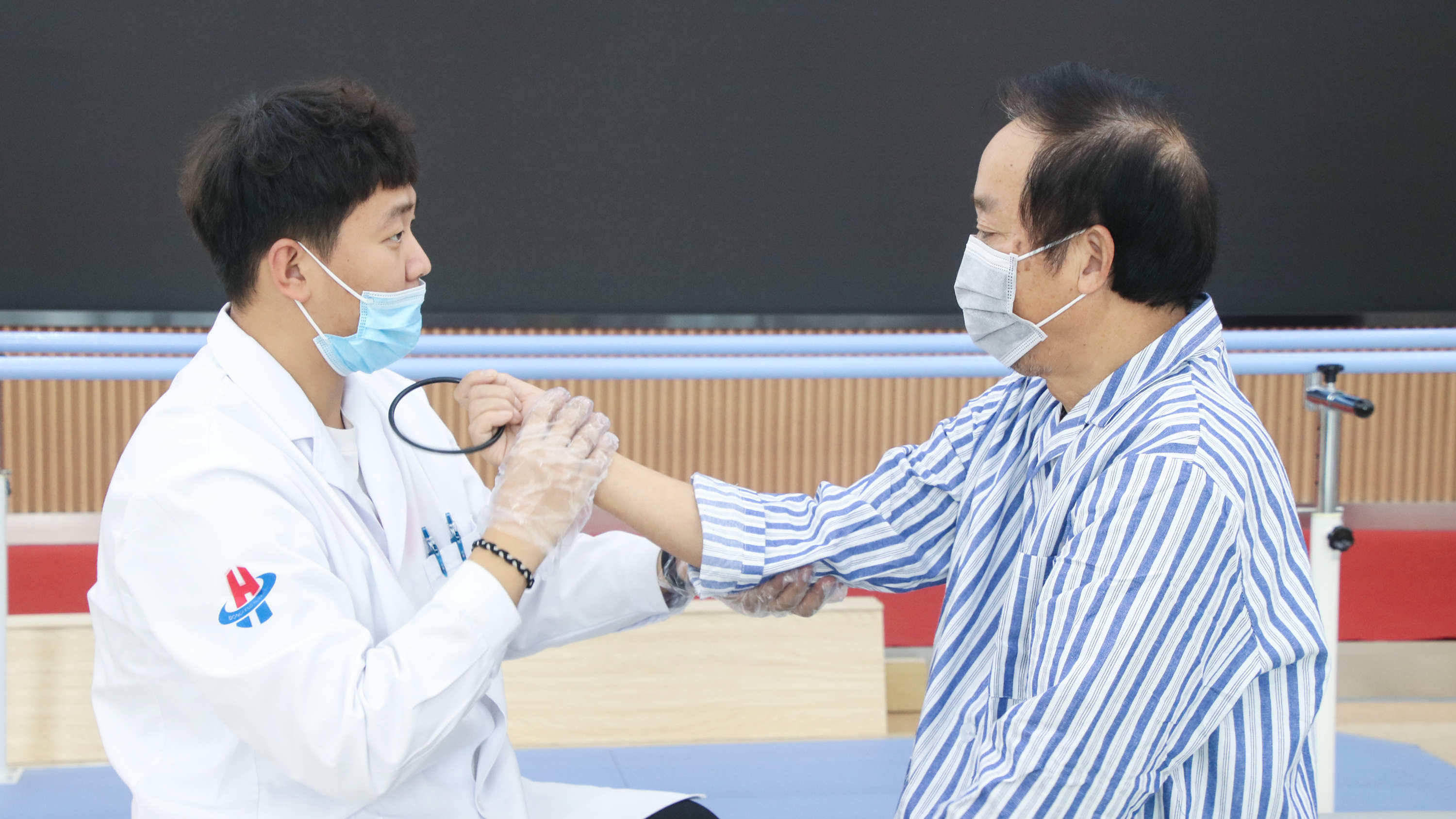 杭州东方华康康复医院：让失眠老人拥有一个宁静、安详的晚年生活
