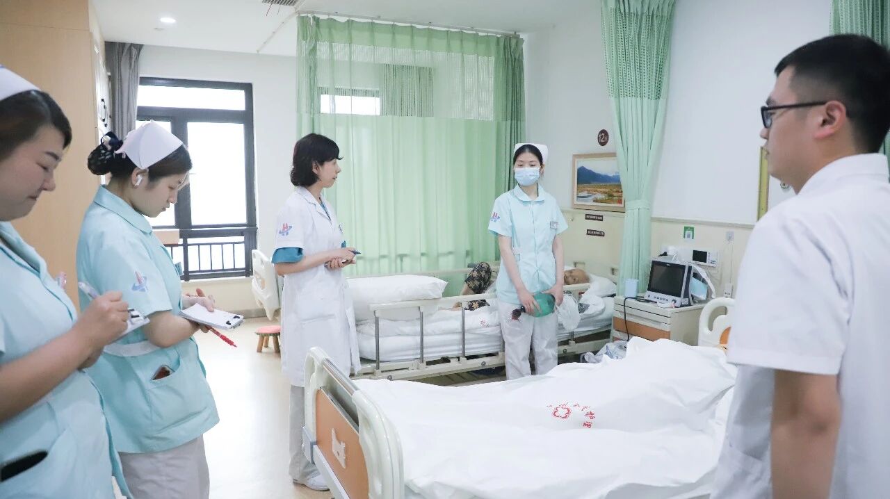 以练筑防 护航安全｜杭州东方华康康复医院护理部开展窒息应急演练